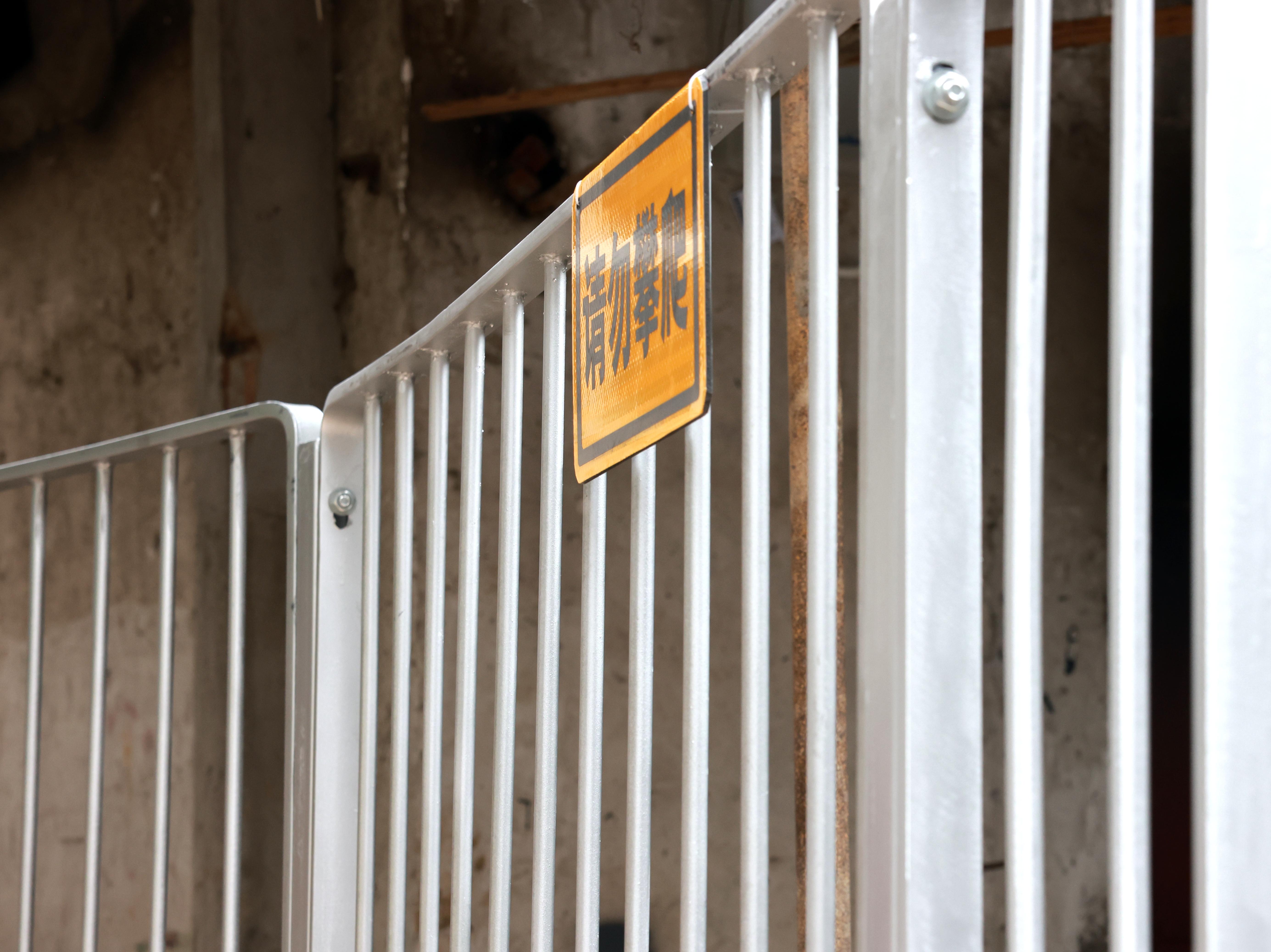 请勿攀爬 (2).JPG 请勿攀爬 (2).JPG